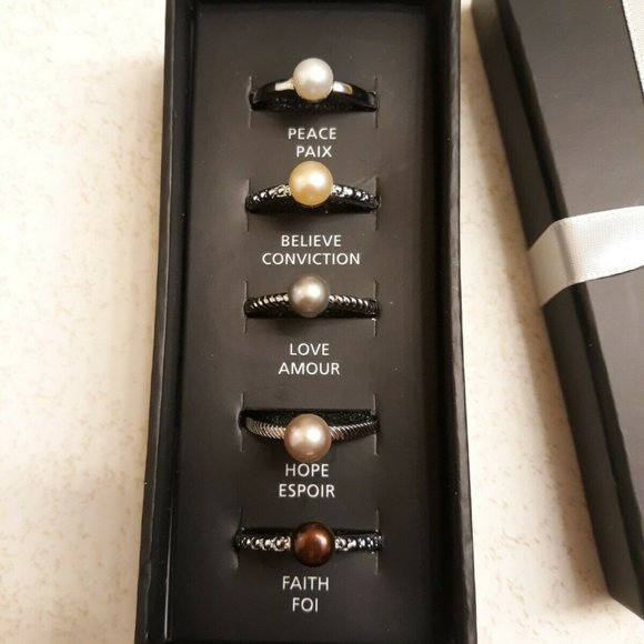 Avon Genuine Fresh Water Pearl Stacking Rings NWT - Picture 3 of 7